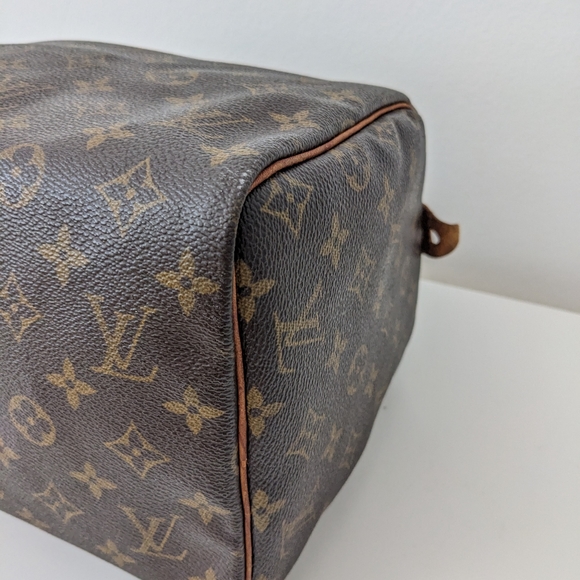Authentic 1999 Vintage Louis Vuitton Speedy 30 Handbag - Picture 6 of 16
